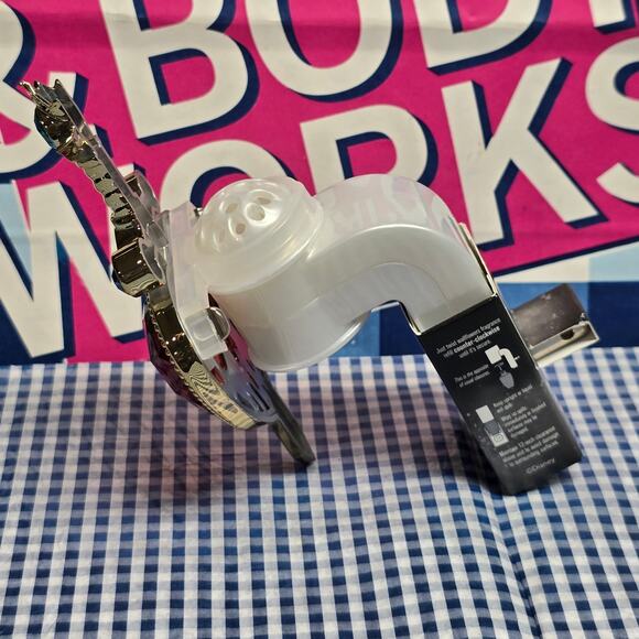 BBW Disney Evil Queen Pierced Heart Lights Up 24/7 Wallflower Fragrance Plug In - Picture 3 of 3